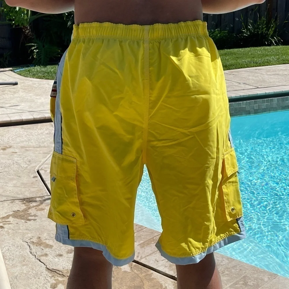 NWT CLUB ROOM XL Yellow Swim Trunks with Cargo Pockets MT14